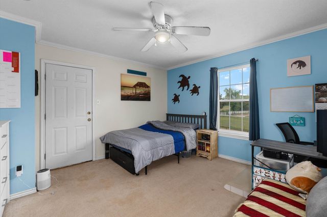 3166 County Road 232, Henderson, TX 75652