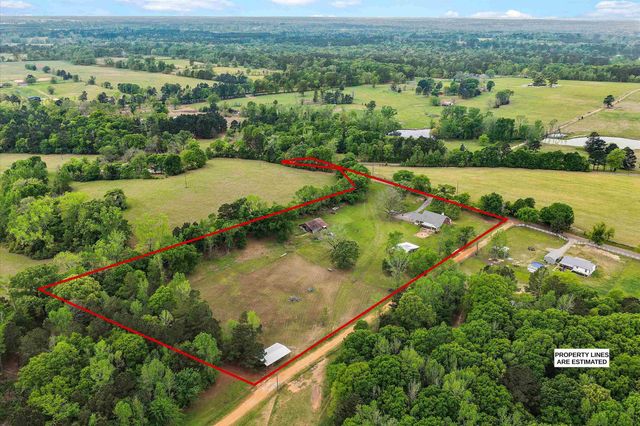 3166 County Road 232, Henderson, TX 75652