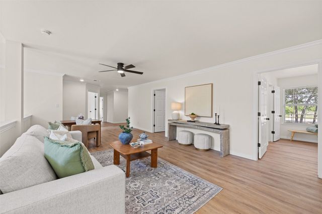 5860 Newt Patterson Road, Mansfield, TX 76063