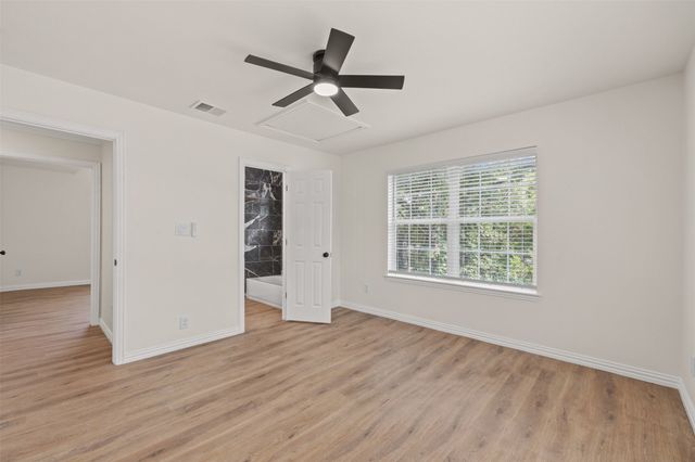 5860 Newt Patterson Road, Mansfield, TX 76063