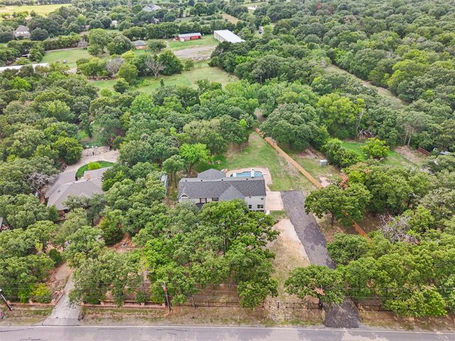 5860 Newt Patterson Road, Mansfield, TX 76063
