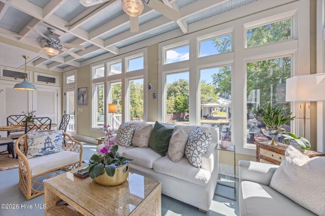 604 E Front Street, New Bern, NC 28560