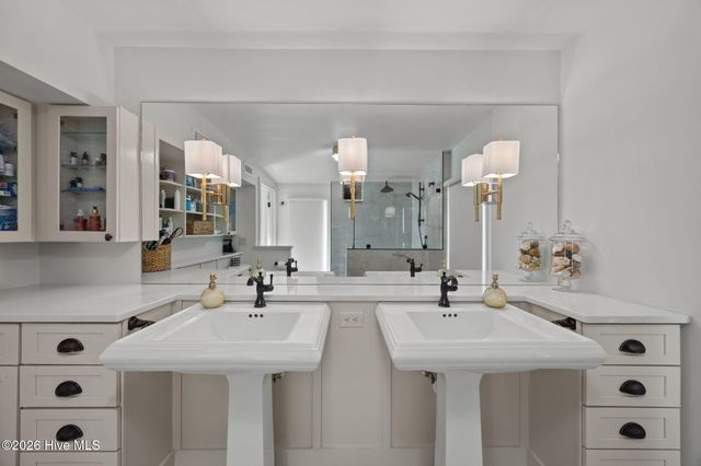 604 E Front Street, New Bern, NC 28560