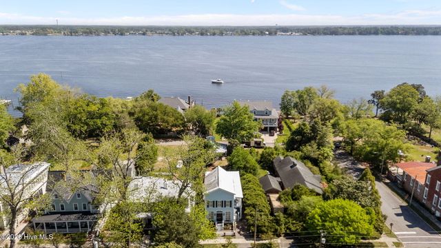 604 E Front Street, New Bern, NC 28560