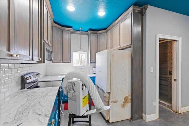 770 Dennard, Longview, TX 75605