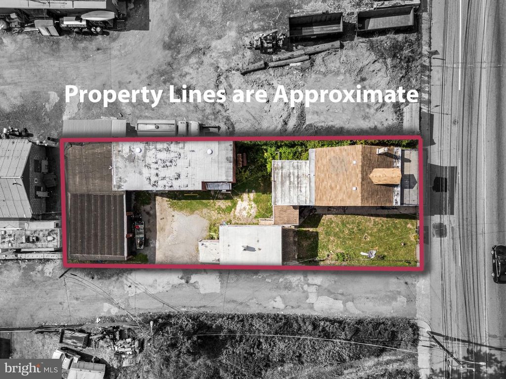 816 UPLAND AVE, Chester, PA 19013