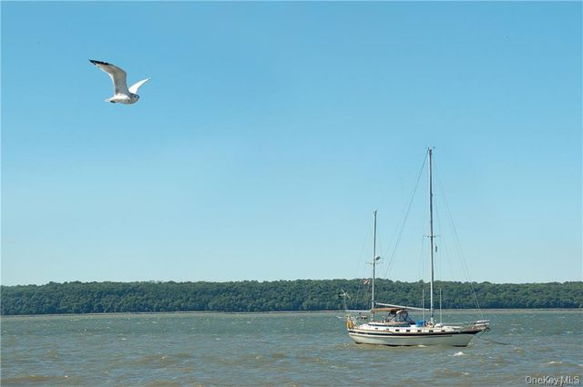 140 N Broadway R-4, Irvington, NY 10533