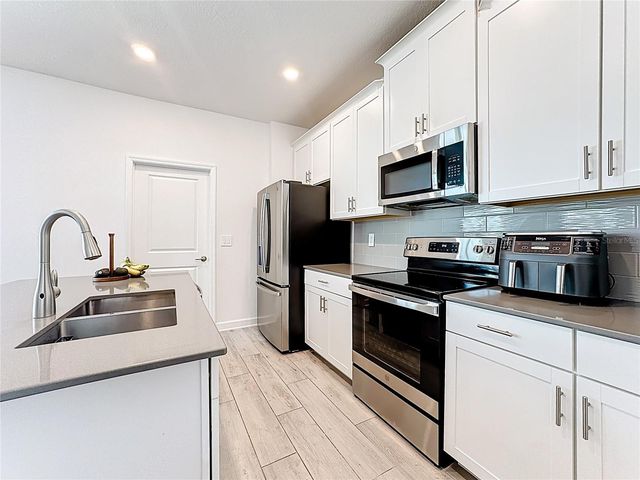 3077 ELLA WAY, St Cloud, FL 34771