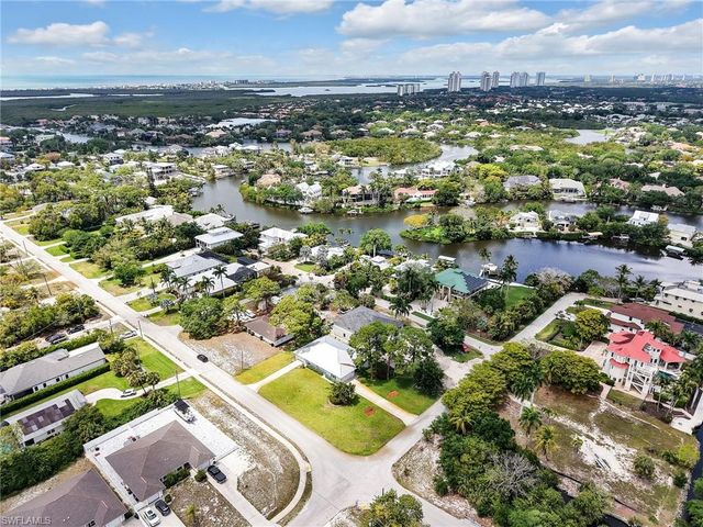 4150 Tarpon AVE, Bonita Springs, FL 34134