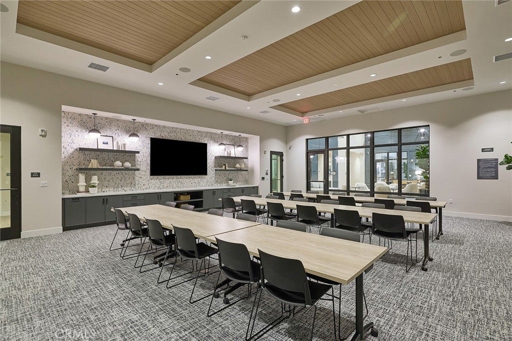 Image 15 of property listing at 12777 Bolsa Drive, Eastvale, CA 92880