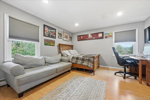 10 Weatherstone Way, Smithtown, NY 11787