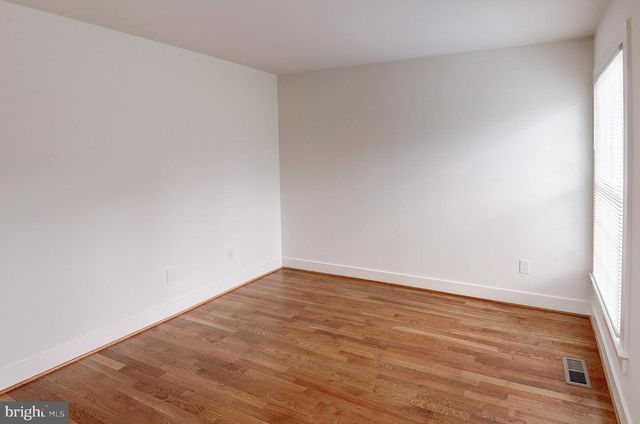 9704 HALL RD, Potomac, MD 20854