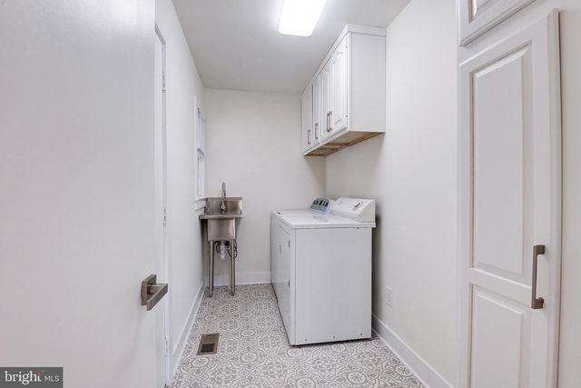 9704 HALL RD, Potomac, MD 20854