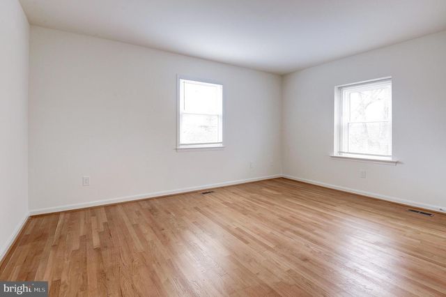 9704 HALL RD, Potomac, MD 20854