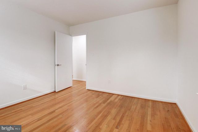 9704 HALL RD, Potomac, MD 20854