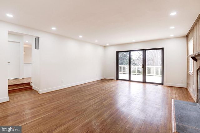 9704 HALL RD, Potomac, MD 20854