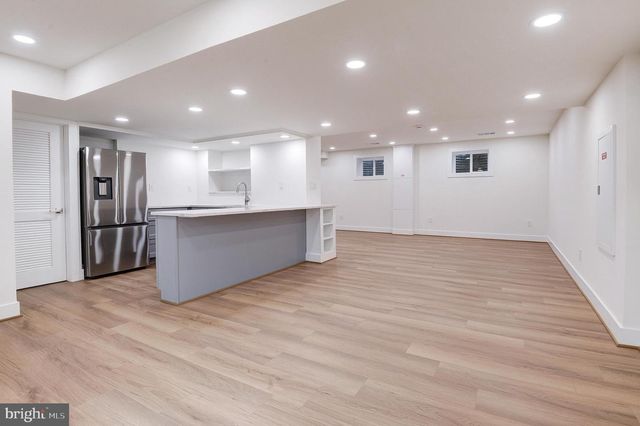 9704 HALL RD, Potomac, MD 20854