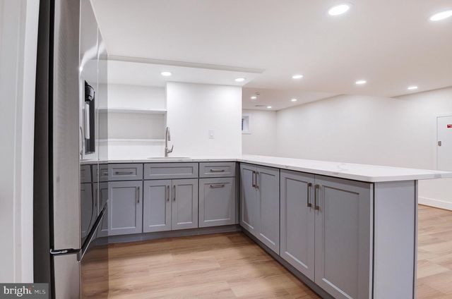 9704 HALL RD, Potomac, MD 20854