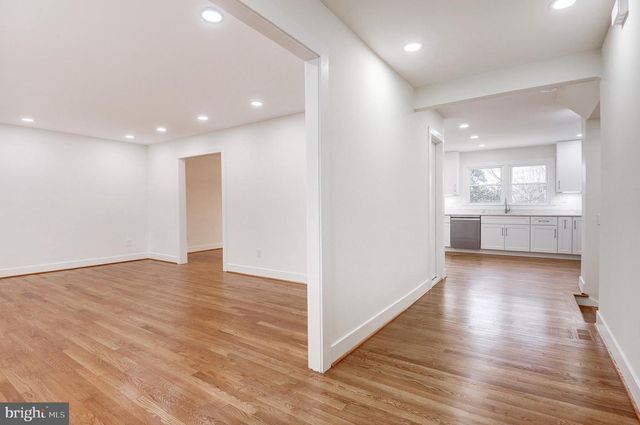 9704 HALL RD, Potomac, MD 20854