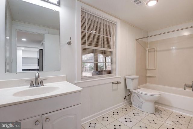 9704 HALL RD, Potomac, MD 20854