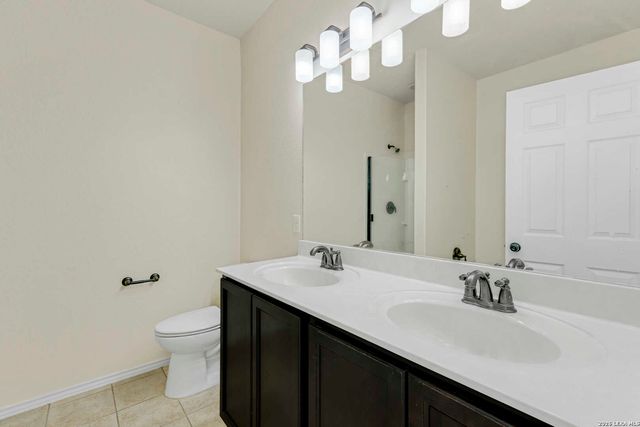 322 Walnut Crest, Selma, TX 78154