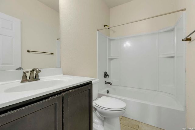 322 Walnut Crest, Selma, TX 78154