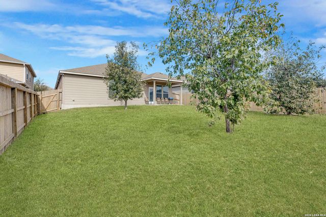 322 Walnut Crest, Selma, TX 78154