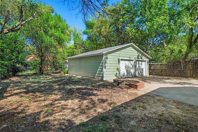 3409 Clary Avenue, Fort Worth, TX 76111