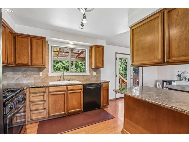 10015 Nw 17TH Ave, Vancouver, WA 98685