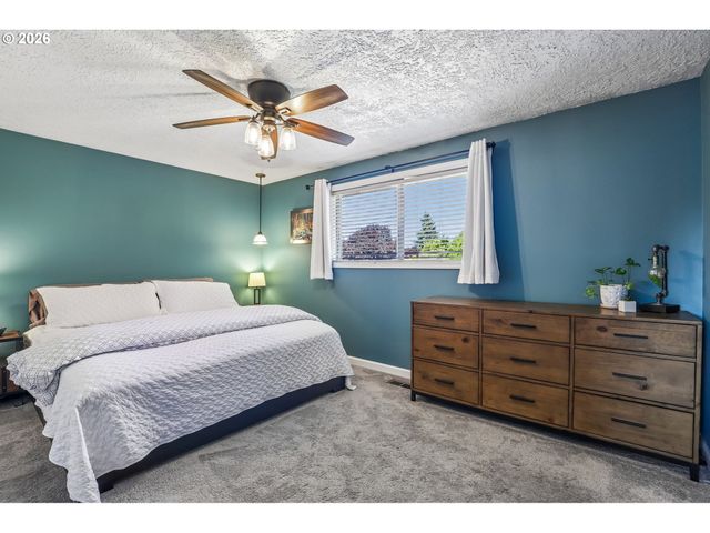 10015 Nw 17TH Ave, Vancouver, WA 98685