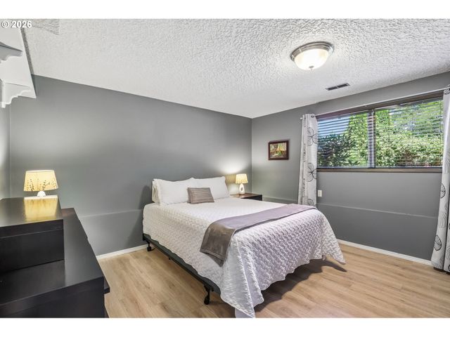 10015 Nw 17TH Ave, Vancouver, WA 98685