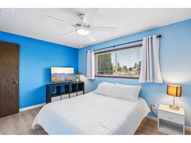 10015 Nw 17TH Ave, Vancouver, WA 98685