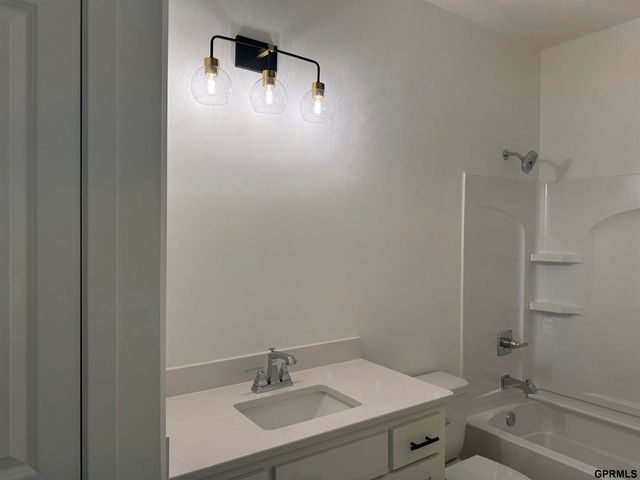 12667 Cooper Street, Papillion, NE 68138