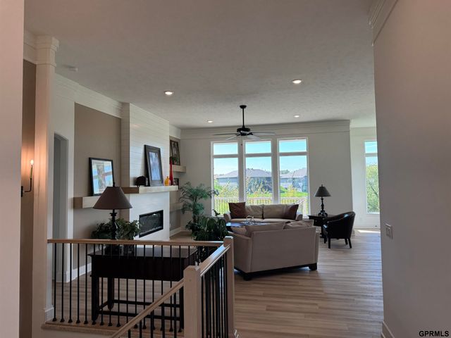 12667 Cooper Street, Papillion, NE 68138