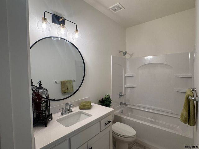 12667 Cooper Street, Papillion, NE 68138