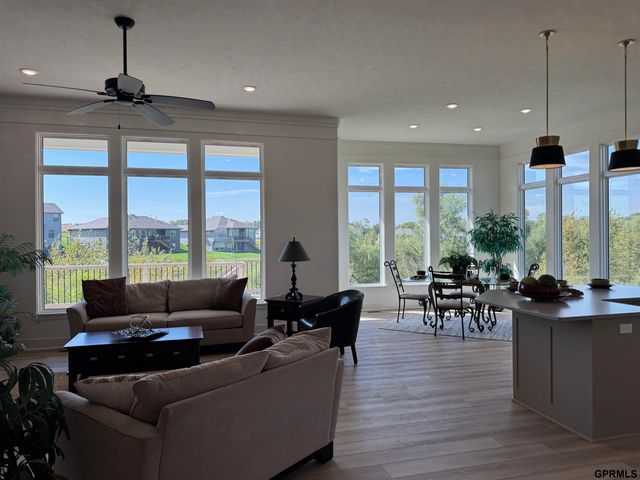 12667 Cooper Street, Papillion, NE 68138