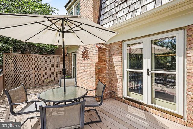 511 COUNCIL CT NE, Vienna, VA 22182