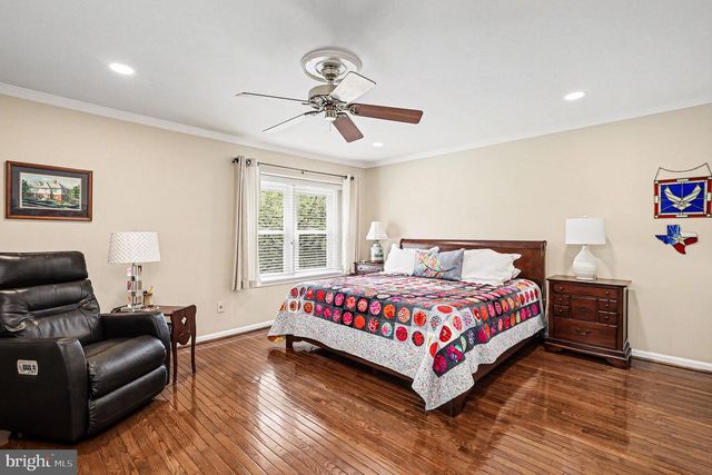511 COUNCIL CT NE, Vienna, VA 22182