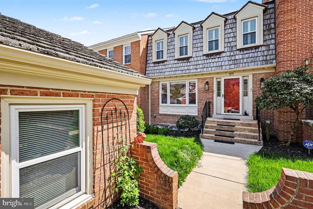 511 COUNCIL CT NE, Vienna, VA 22182