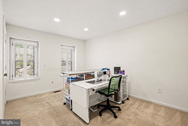 511 COUNCIL CT NE, Vienna, VA 22182