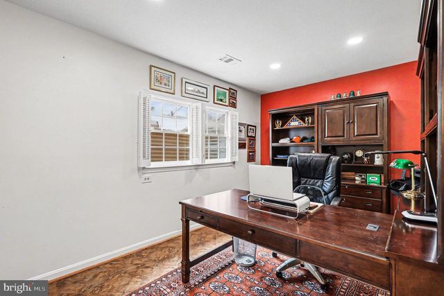 511 COUNCIL CT NE, Vienna, VA 22182