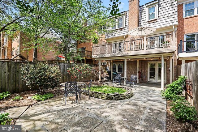 511 COUNCIL CT NE, Vienna, VA 22182