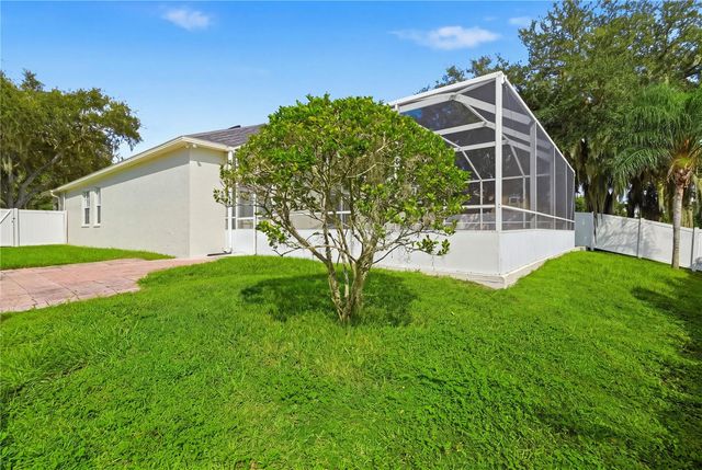 22536 LAURELDALE DRIVE, Lutz, FL 33549