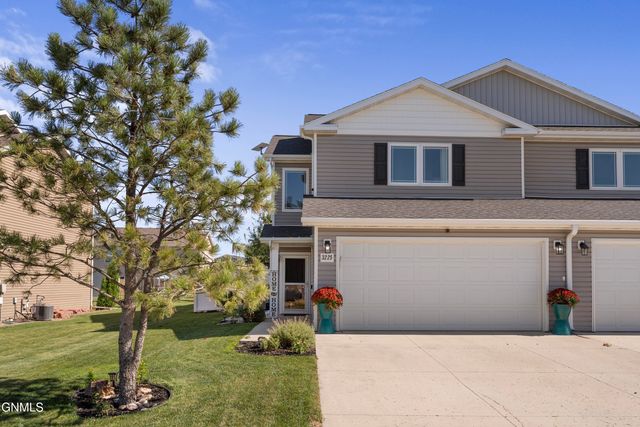 3225 Rutland Drive, Bismarck, ND 58504 property photo