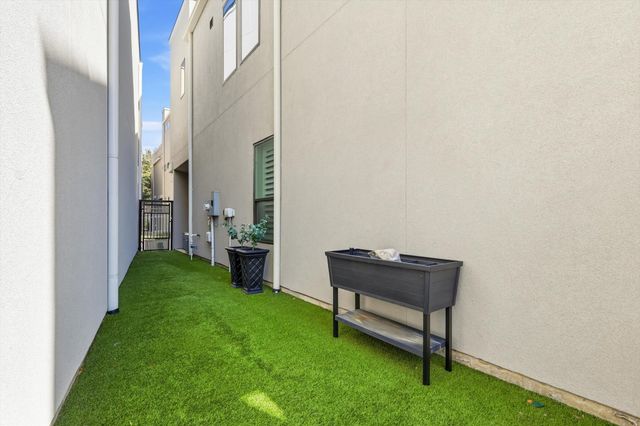 7806 Element Avenue, Plano, TX 75024