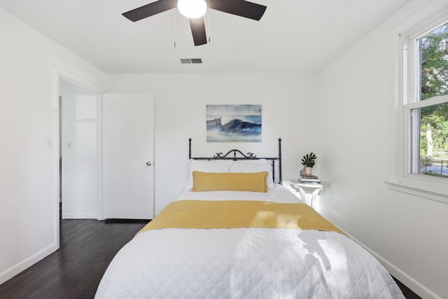1908 Iron Street, North Charleston, SC 29406