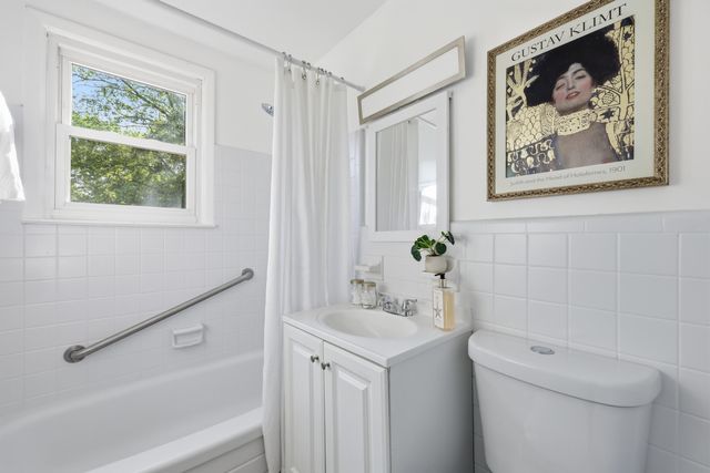 1908 Iron Street, North Charleston, SC 29406