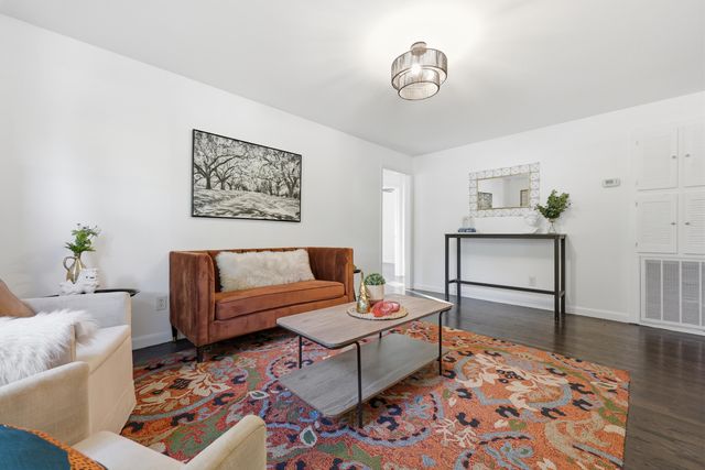 1908 Iron Street, North Charleston, SC 29406