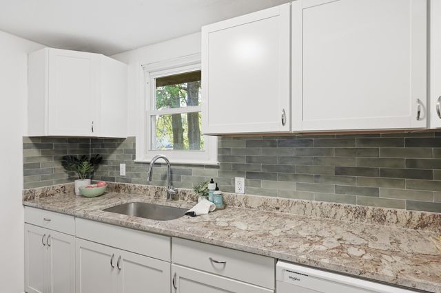 1908 Iron Street, North Charleston, SC 29406