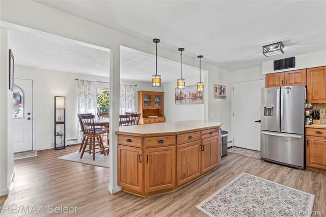 9367 Longmeadow Court, Tyrone Township, MI 48430